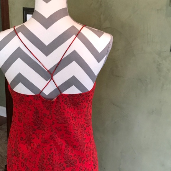 HOST PICK!!! 🌺🌺Absolutely Gorgeous red dress - Picture 2 of 10